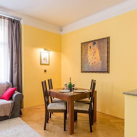 In Heart Of Prague - 2Br 2Ba Elegant Downtown Apt Exterior photo