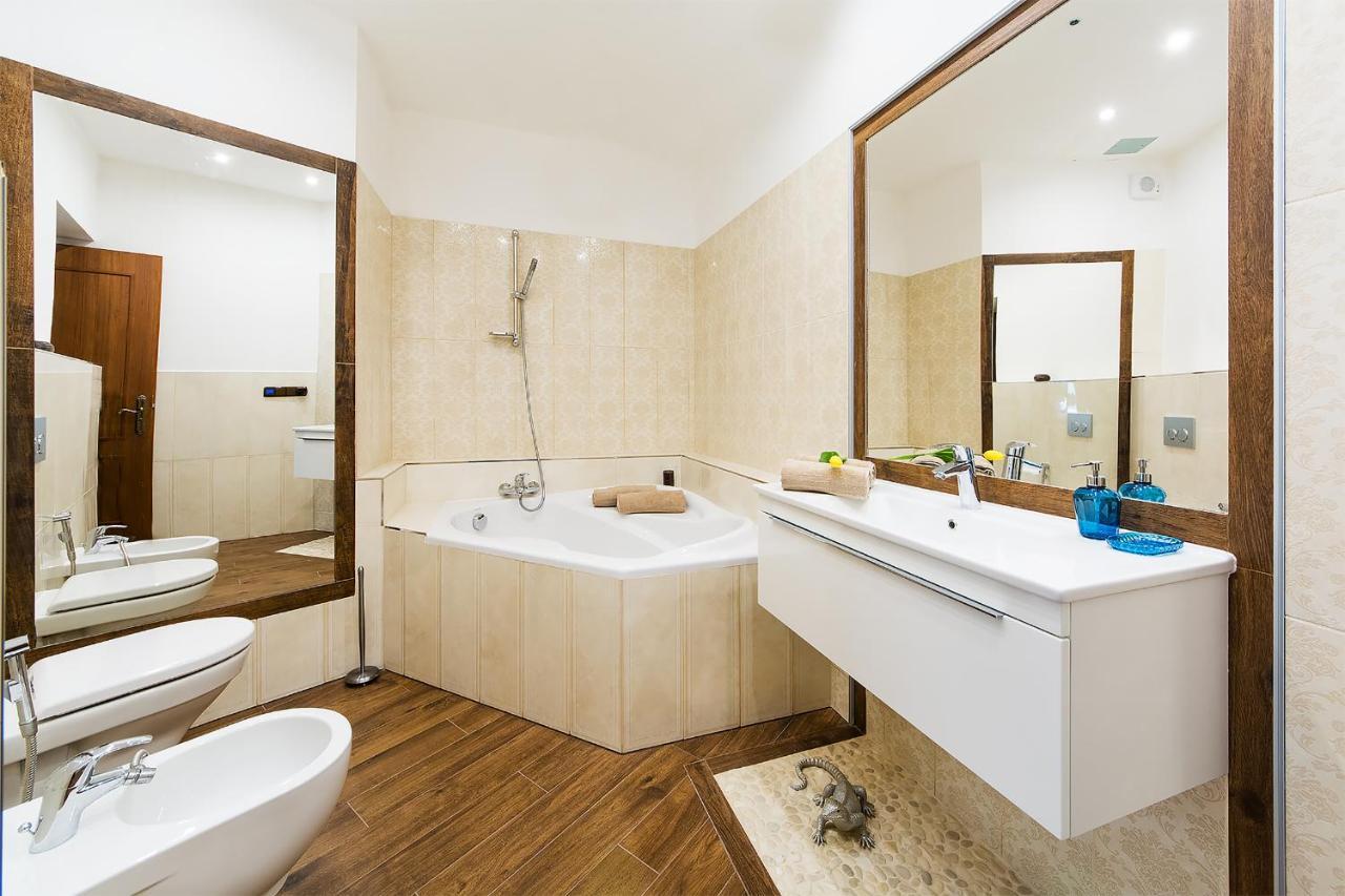 In Heart Of Prague - 2Br 2Ba Elegant Downtown Apt Exterior photo