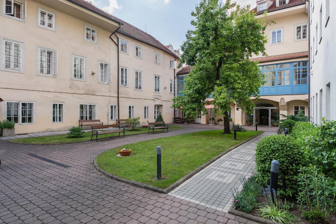 In Heart Of Prague - 2Br 2Ba Elegant Downtown Apt Exterior photo